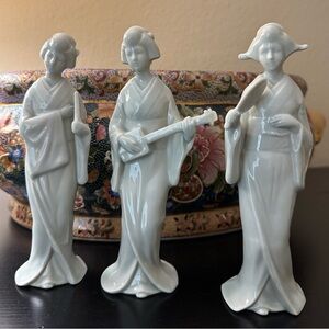 Elegant White Porcelain Geisha Figurines - Set of 3 - By Shefford - Japan